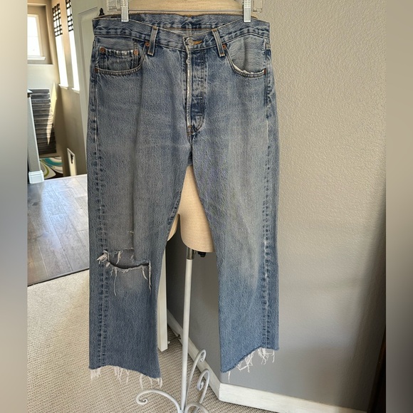 Levi's Classic 501 Jeans, size 34 - Picture 3 of 11